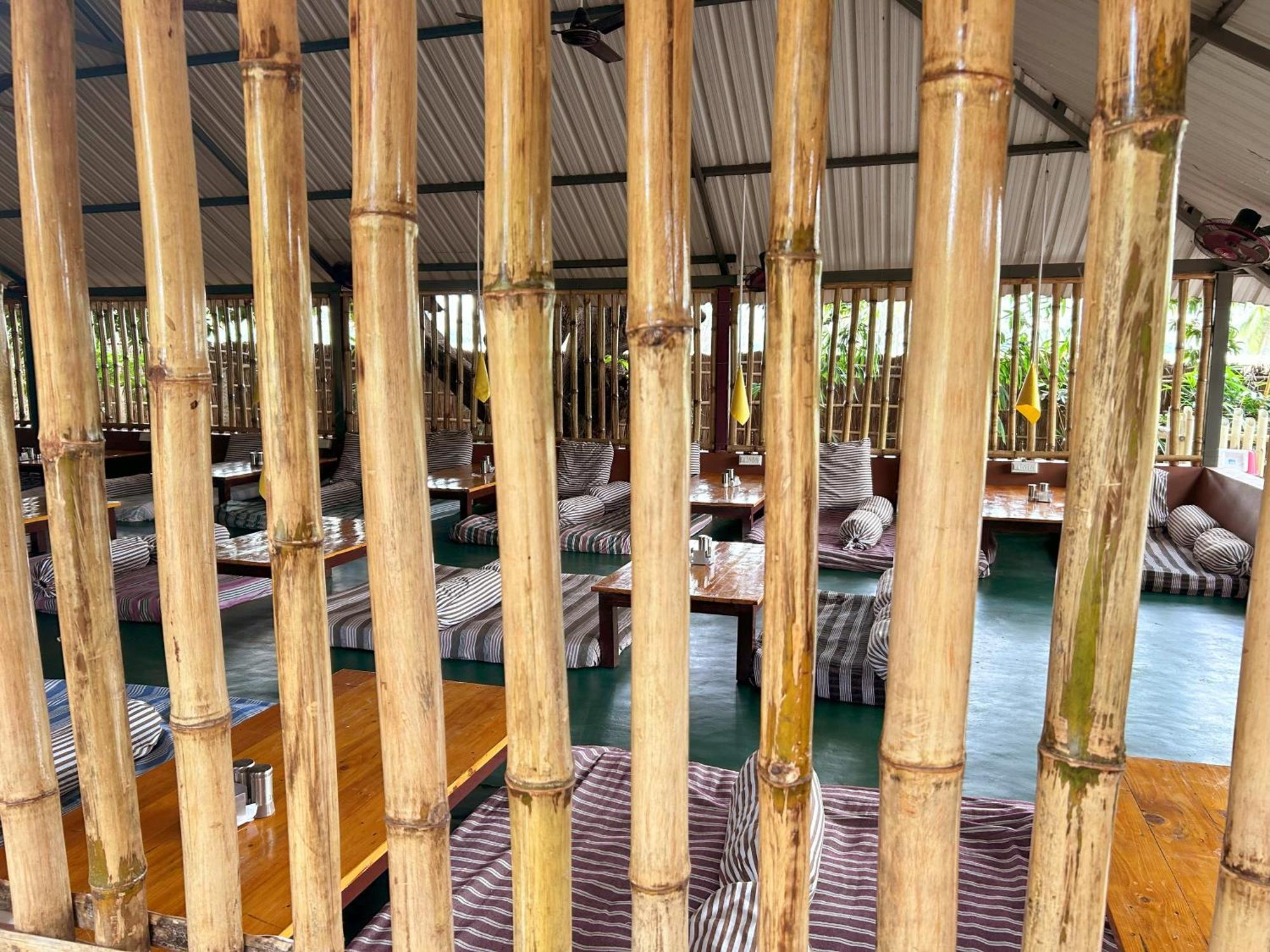 Hampi Village Resort & Tutti Cafe Exterior foto
